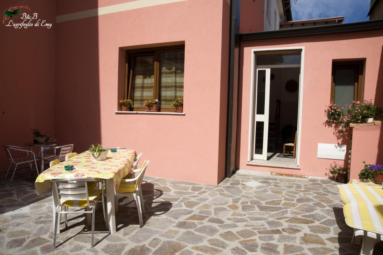 L'Agrifoglio Di Emy Bed & Breakfast กุซปีนี ภายนอก รูปภาพ