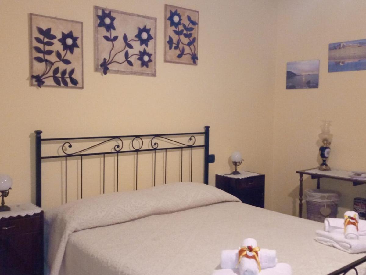 L'Agrifoglio Di Emy Bed & Breakfast กุซปีนี ภายนอก รูปภาพ